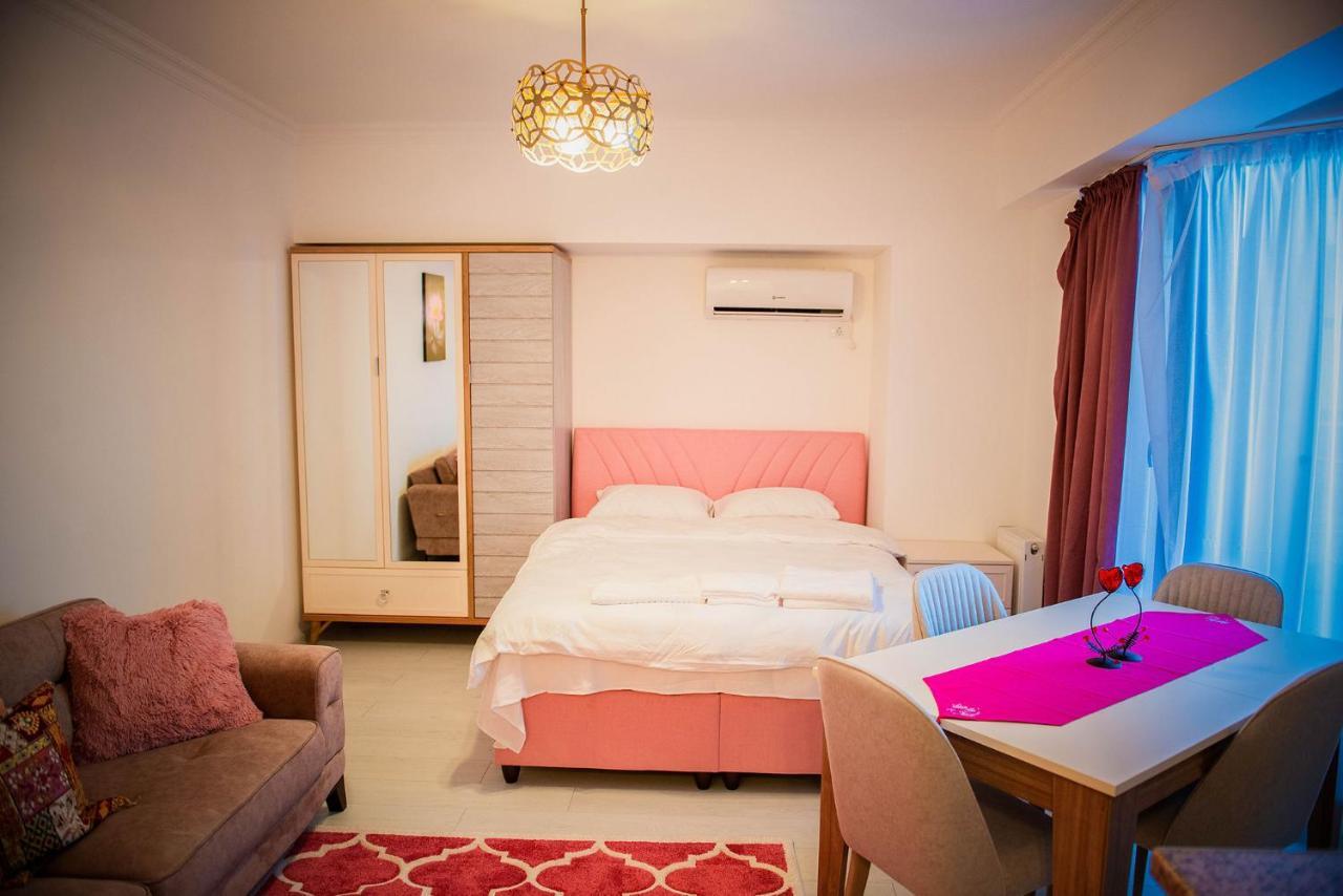 Konak Solid Residence Mamaia Butoaie มามายา ภายนอก รูปภาพ